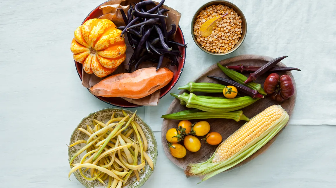 soul-food-vegetarian-legumes-vegetables-okra-1296×728-header